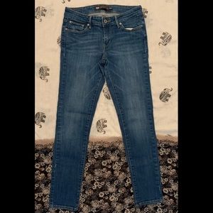 Levi’s Skinny Stretch Jeans Slight Curve W2/26